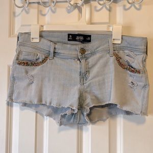 Hollister Low Rise Short Shorts